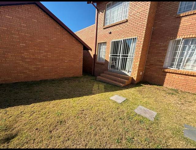 2 BEDROOM APARTMENT FOR SALE IN THE REEDS